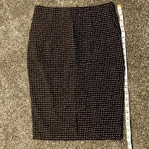 Pencil skirt, black and white